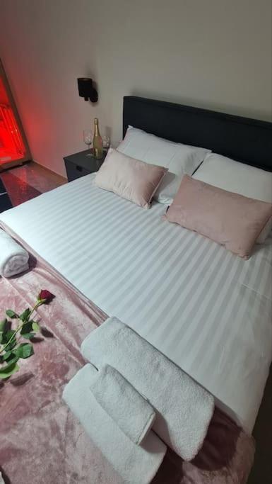 Mias Luxury Apartment リエカ エクステリア 写真