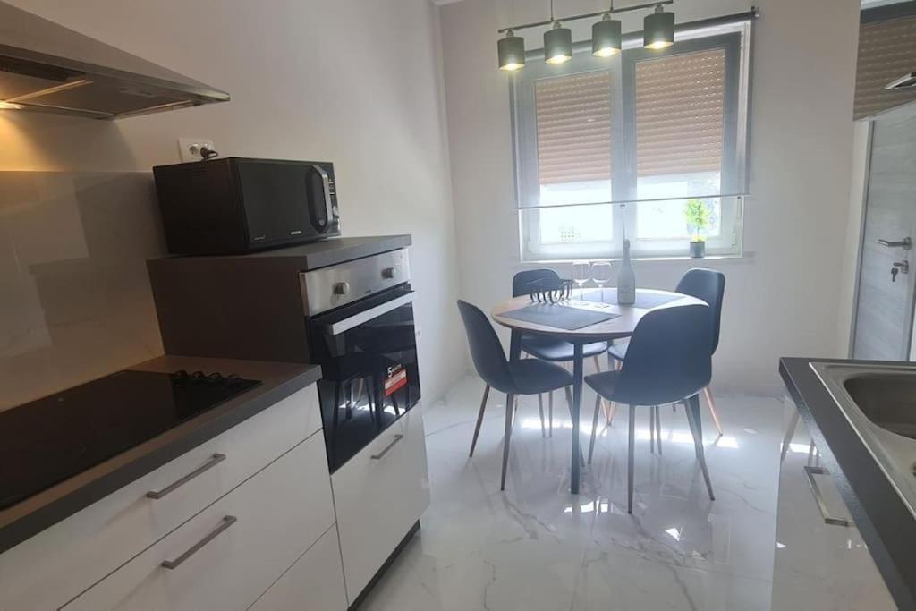 Mias Luxury Apartment リエカ エクステリア 写真
