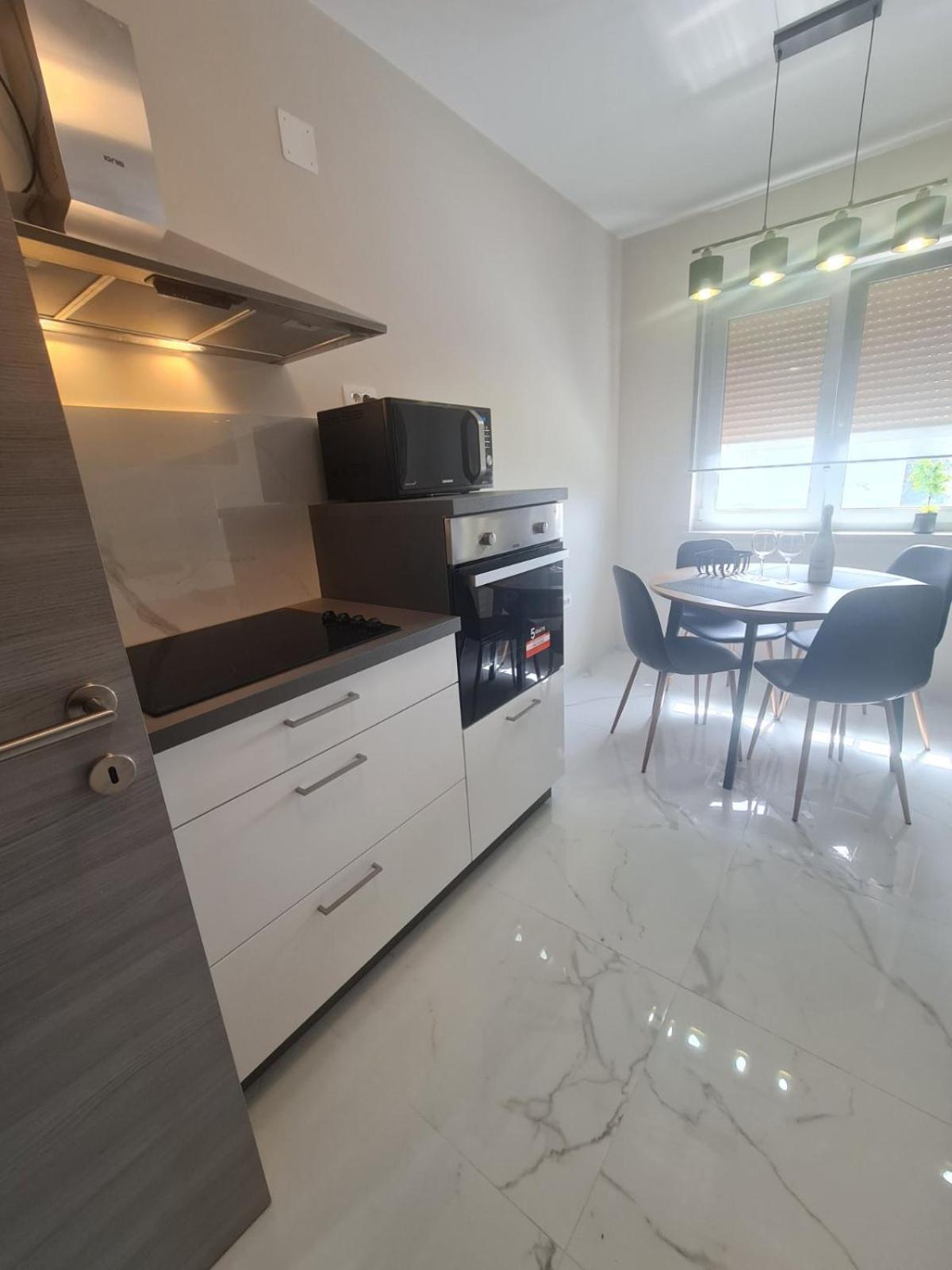 Mias Luxury Apartment リエカ エクステリア 写真
